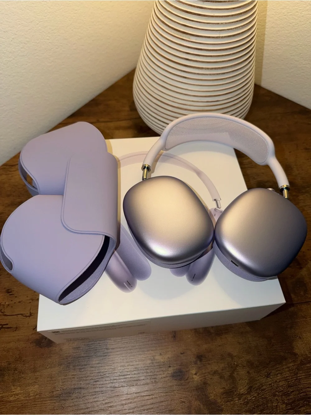 Apple AirPods Max - Purple Over-Ear Headphones